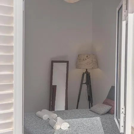 Cozy Pool House Дом отдыха *