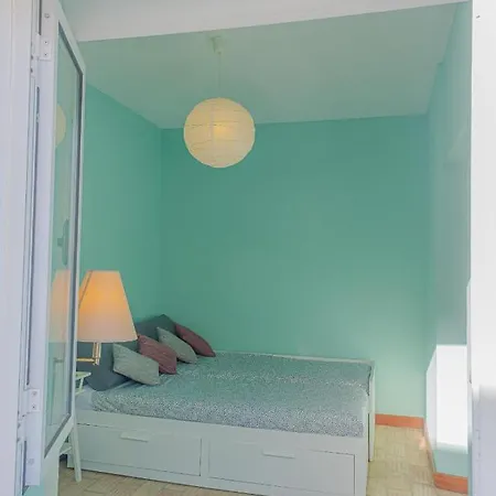 Cozy Pool House Ferienhaus