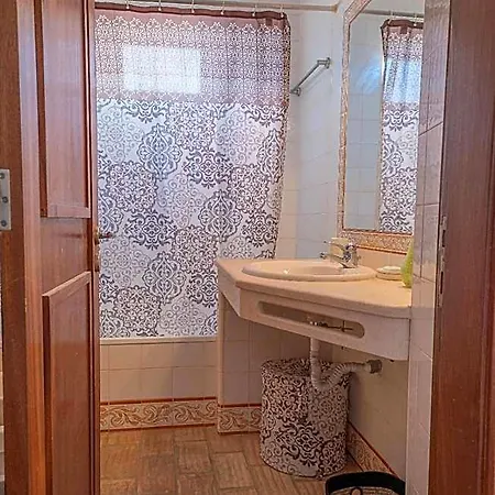 Semesterbostad Cozy Pool House *