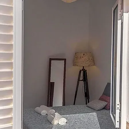Cozy Pool House بيت للعطل *