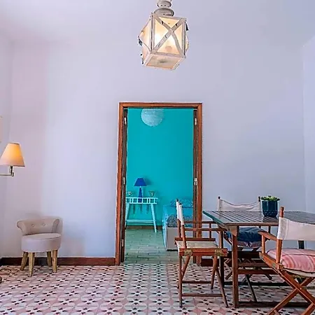 Cozy Pool House بيت للعطل